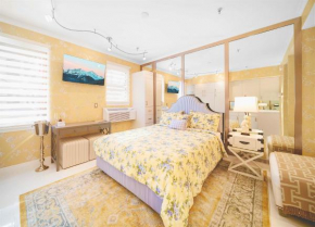 Renovated studio in the heart of Palm Beach - free parking, security box